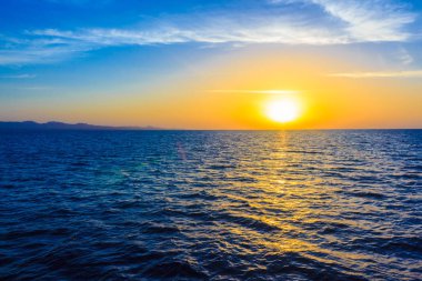 Sunrise Gubal Boğazı üzerinden