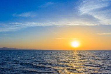 Sunrise Gubal Boğazı üzerinden