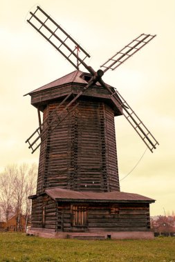 Eski değirmen