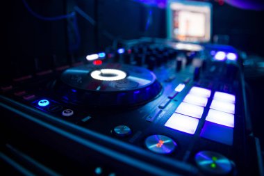 Tablo, disko gece kulübü ayarla dj karıştırma