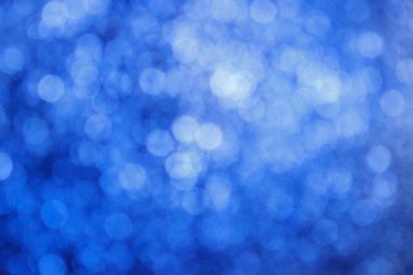 Arka plan bulanık lacivert ile vurgulamaktadır