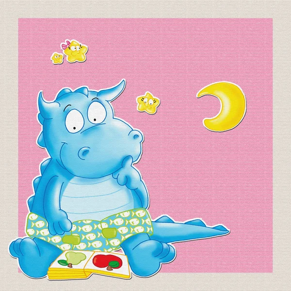 Il piccolo drago con luna e stelle legge un libro — Fotografia de Stock