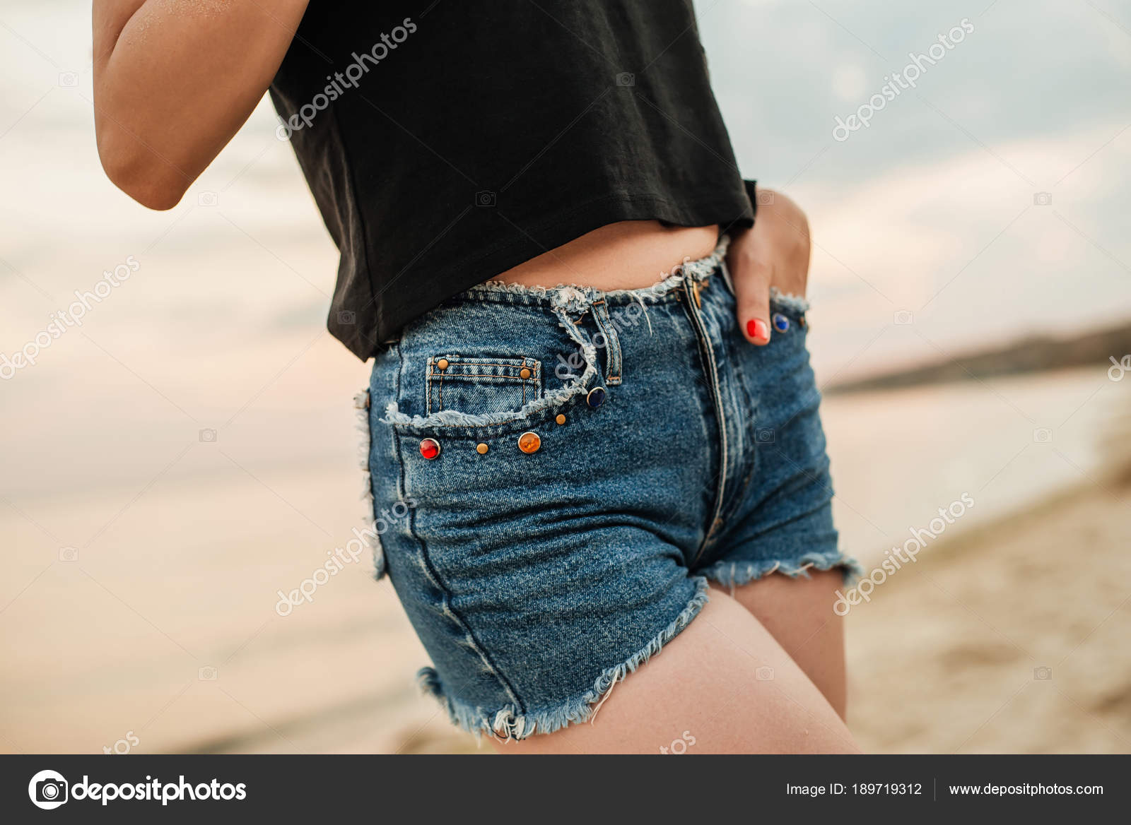 jean short girl