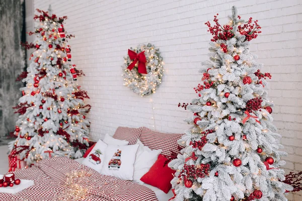 Piękna Sypialnia Urządzone Boże Narodzenie — Zdjęcie stockowe