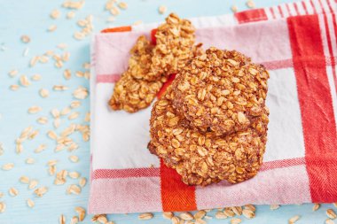 Yulaf ezmesi muz çerezleri renkli peçete