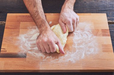 El yapımı makarna yapma