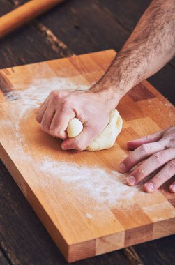 El yapımı makarna yapma