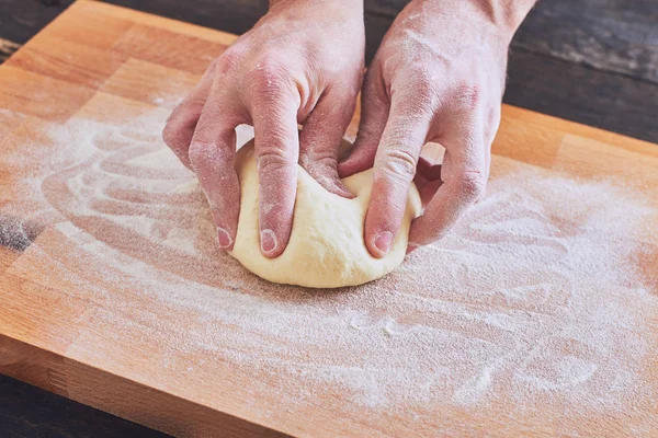 El yapımı makarna yapma