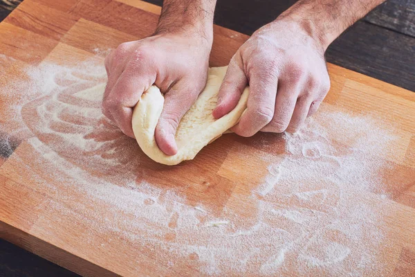 Fare la pasta fatta a mano — Foto Stock