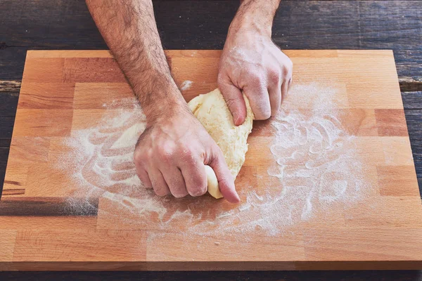 El yapımı makarna yapma