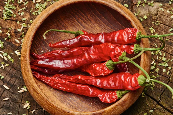 Ahşap kase Chili Close-Up