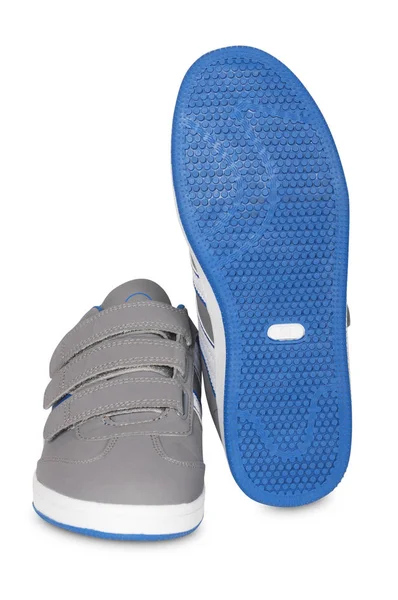 Beyaz izole çocuklar için gri spor ayakkabı — Stok fotoğraf
