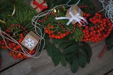 Mutlu yıllar ve mutlu Noeller. Arkaplan