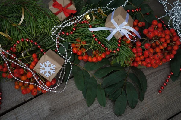 Mutlu yıllar ve mutlu Noeller. Arkaplan