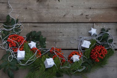 Mutlu yıllar ve mutlu Noeller. Arkaplan