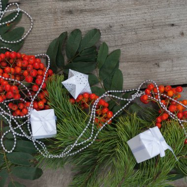 Mutlu yıllar ve mutlu Noeller. Arkaplan