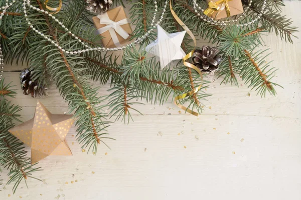 Mutlu Noeller ve mutlu yıllar.