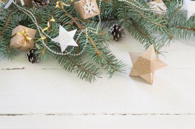 Mutlu Noeller ve mutlu yıllar.