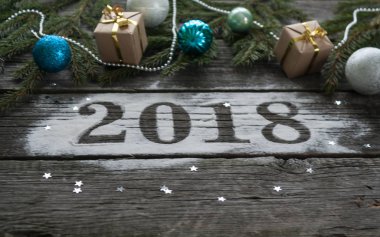 Mutlu yeni yıl ve mutlu Noeller. 2018 yazı