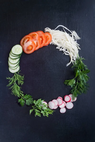 Round frame with fresh vegetables — Stock Photo, Image