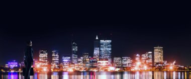 Gece city adlı arayan kadın