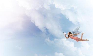 O kendini ifade etmek ücretsizdir