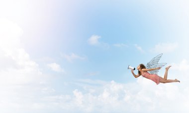 O kendini ifade etmek ücretsizdir