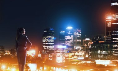 Gece city adlı arayan kadın