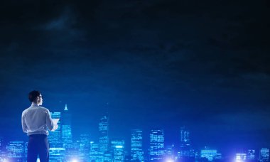işadamı gece city adlı görünümlü çanta