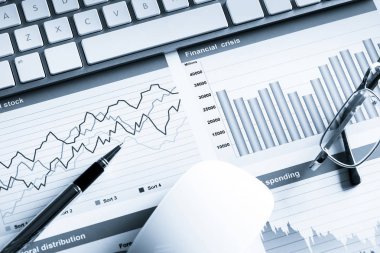 Ortalama satış raporu hazırlanıyor