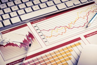 Ortalama satış raporu hazırlanıyor