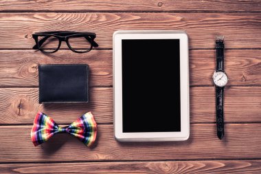 Tahta masayı hipster