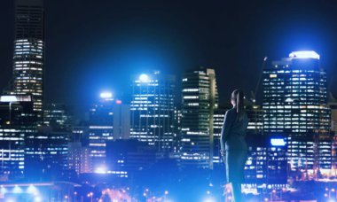 Gece city adlı arayan kadın