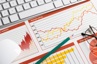 Ortalama satış raporu hazırlanıyor