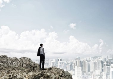 Başarı kavramı zirvesine ulaşmak