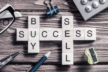 Bulmaca tahta küpleri ile