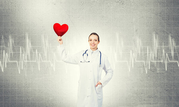 Молодая женщина врач
