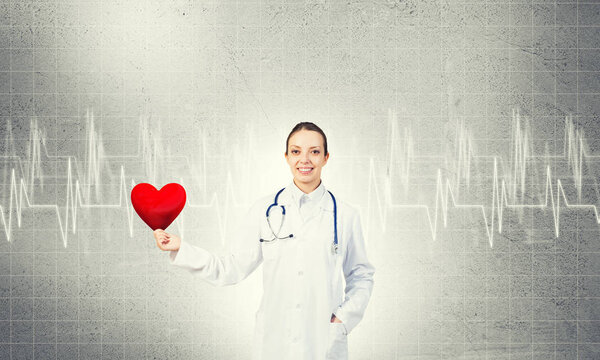 Молодая женщина врач
