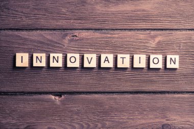 harflerle ahşap öğeleri 