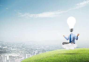 Lotus poz oturan işadamı