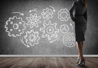 iş kadını ve çizimler inşaat projesi 