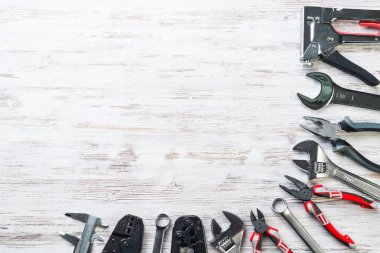 Çeşitli onarım araçları