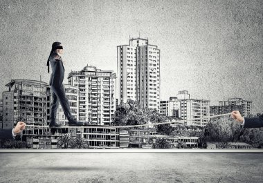 İşadamı blindfolder gözleri ile 