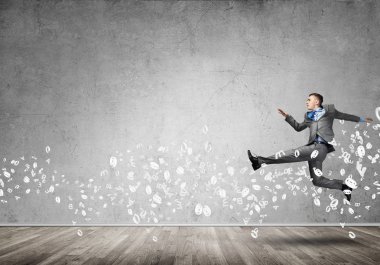 Genç çalışan işadamı 