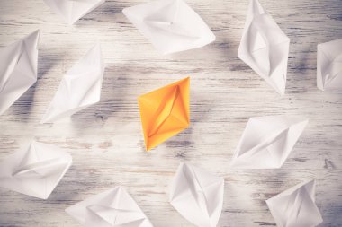 Origami deniz araçları kümesi 