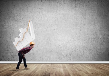 Mühendis ilerleme grafiği taşıyor