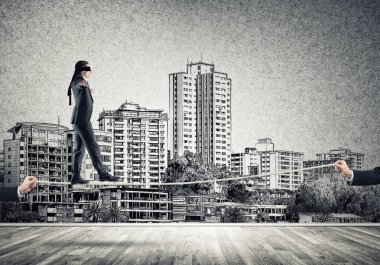 İşadamı blindfolder gözleri ile