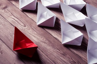 Origami deniz araçları kümesi 