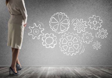 İş kadını alttan görünüm