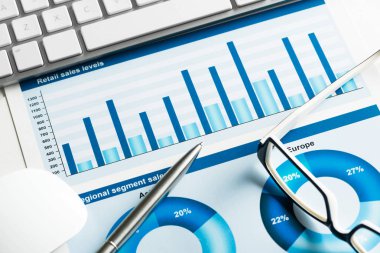 Ortalama satış raporu hazırlanıyor